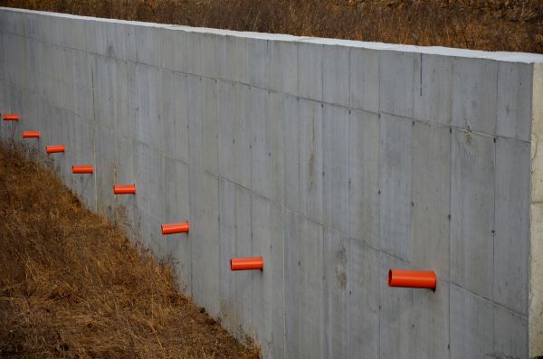 Cement Wall Pouring in Englewood