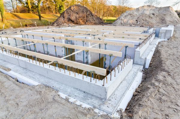 Building Foundation Service in Englewood